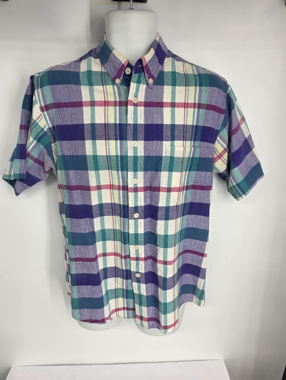 VTG 417 Van Heusen Madras Plaid Shirt Mens M S/S Button Down Single Needle 100%